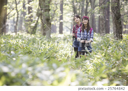 一個女人徒步旅行 一個女人徒步旅行 25764842