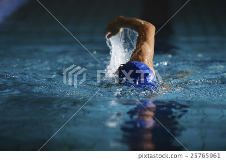 Swimming player crawl Swimming player crawl 25765961