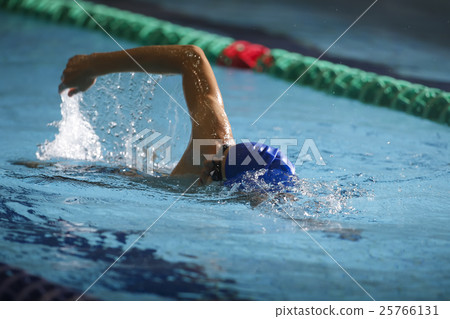 Swimming player crawl Swimming player crawl 25766131