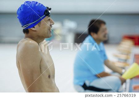 Swimmers and coaches Swimmers and coaches 25766319