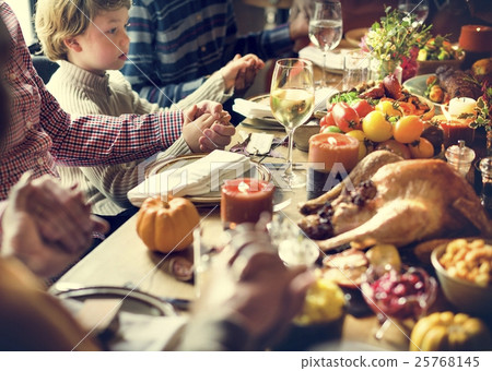 Thanksgiving Celebration Tradition Family Dinner Concept Thanksgiving Celebration Tradition Family Dinner Concept 25768145