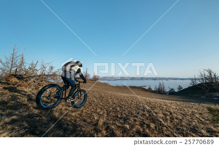 Fatbike fat bike or fat-tire bike  25770689