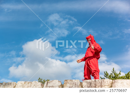 在三重縣伊賀上野城的石垣出現的忍者 在三重縣伊賀上野城的石垣出現的忍者 25770697