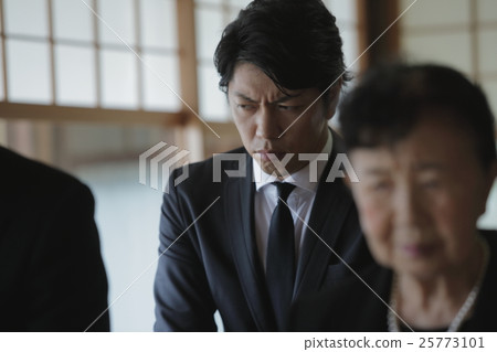 親戚的形象 25773101