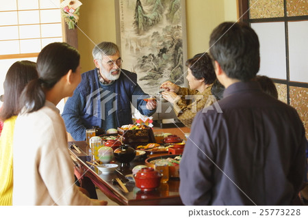 新年形象的種族 25773228