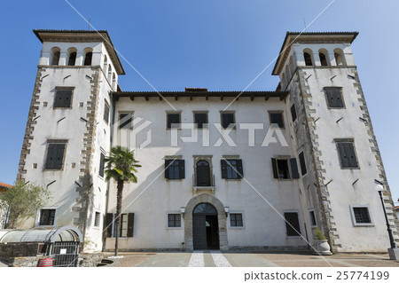 Renaissance castle in Dobrovo, Slovenia 25774199