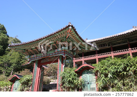 Aqueducts in Changdeokgung Palace Aqueducts in Changdeokgung Palace 25777862