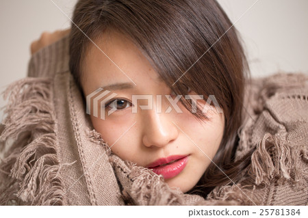 Close-up of a woman's face Close-up of a woman's face 25781384