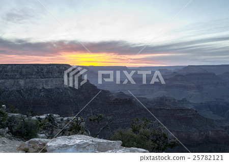 Sunset at the Grand Canyon 25782121