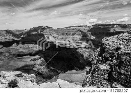 Descending the Kaibab trial Descending the Kaibab trial 25782207