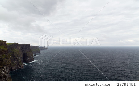 cliffs of moher and atlantic ocean in ireland 25791491