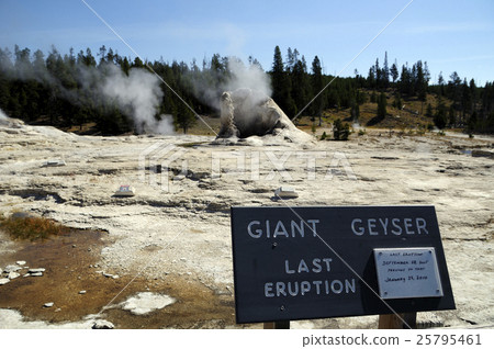93909 Yellowstone National Park 93909 Yellowstone National Park 25795461