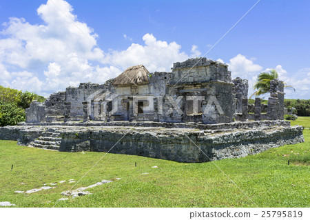 Tulum Ruins of the Caribbean Sea 25795819