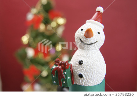 雪人和聖誕樹 雪人和聖誕樹 25798220