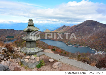 Autumn Akagi-yama Autumn Akagi-yama 25798514