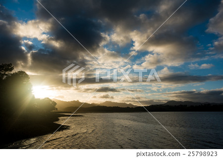 sunrise in sea bay New Zealand 25798923