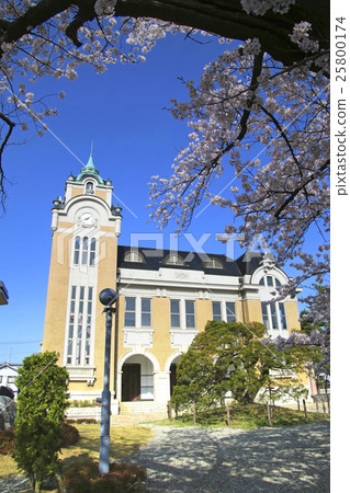 Sakura and Koriyama city public hall 25800174
