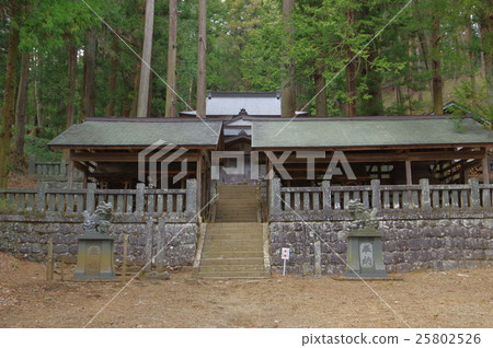 Shinshu Kinaina Tatsuno-machi神社神社神社大殿崇拜信仰被聚集為昆蟲密封的神蟲 Shinshu Kinaina Tatsuno-machi神社神社神社大殿崇拜信仰被聚集為昆蟲密封的神蟲 25802526