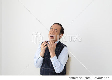 Senior man suffering Senior man suffering 25805656
