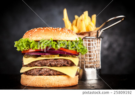 Delicious grilled burger 25809192