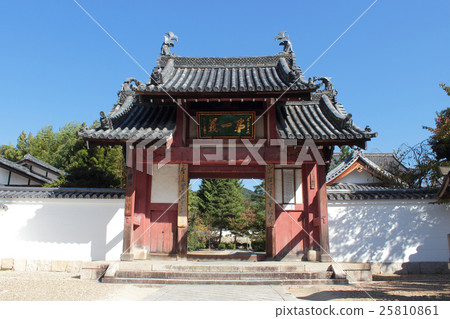 在京都府的Ukifu shi門Kannofukuji門 25810861