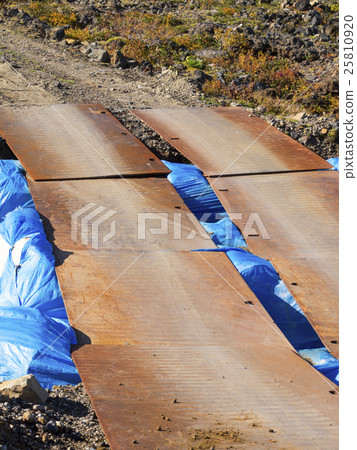 Temporary bridge 25810920