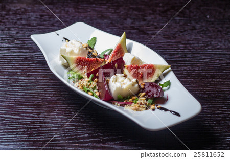 vegetable salad with figs vegetable salad with figs 25811652