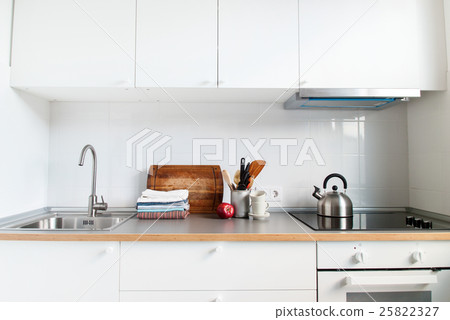White Kitchen Interior Accessories Apple Products White Kitchen Interior Accessories Apple Products 25822327