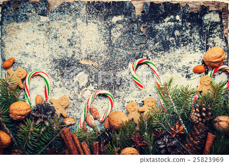 Gingerbread Men Christmas Decor Dark Background 25823969