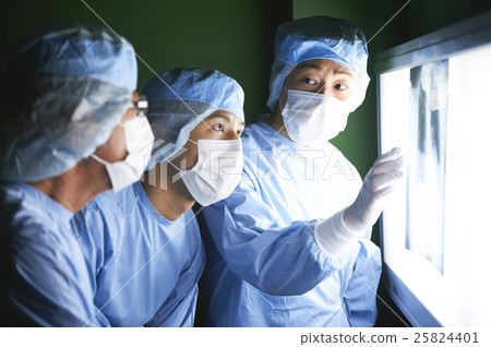 Medical image Medical image 25824401