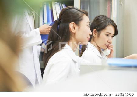 Nurse work image Nurse work image 25824560