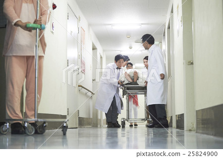 Medical emergency image Medical emergency image 25824900
