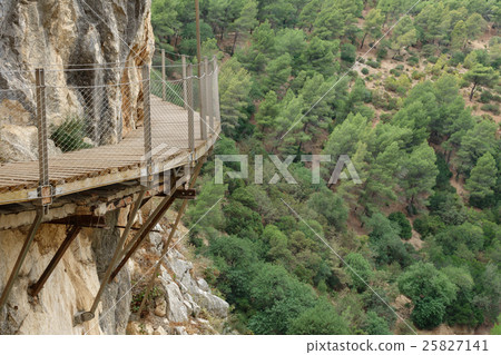 El Caminito del Rey dangerous footpath over wall 25827141