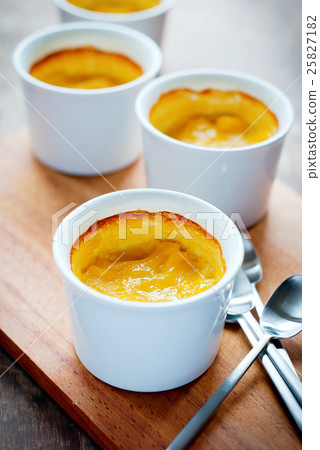 Mango cream in white dish Mango cream in white dish 25827182