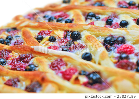 Open Weaving Sweet Pie Apples Currant Raspberry 25827189