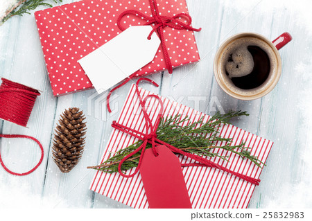 Christmas gift boxes Christmas gift boxes 25832983