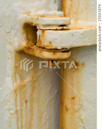 Rusted hinge Rusted hinge 25833874
