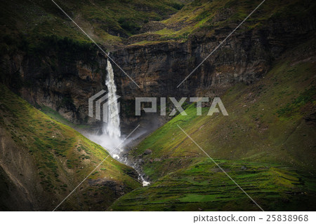 Sissu Falls in Jammu and Kashmir, Northern India. 25838968