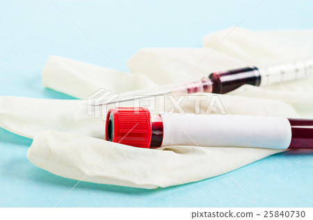 Sample blood for screening test. 25840730