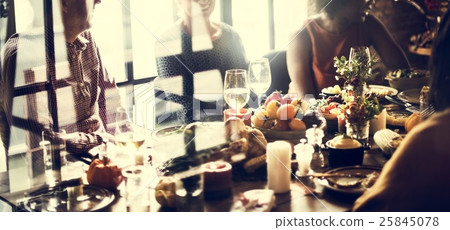 Thanksgiving Celebration Tradition Family Dinner Concept 25845078