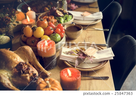 Maple Leaf Thanksgiving Table Setting Concept 25847363