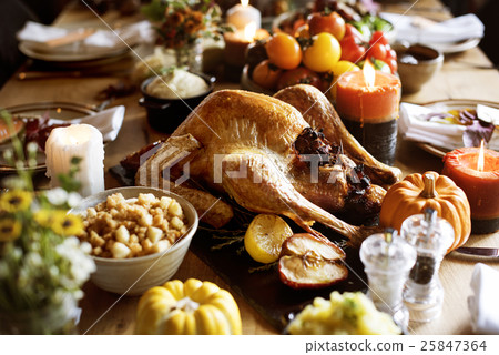 Roasted Turkey Thanksgiving Tradition Celebration Concept 25847364