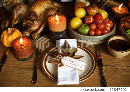 Tomatoes Roasted Turkey Thanksgiving Table Setting Concept 25847592