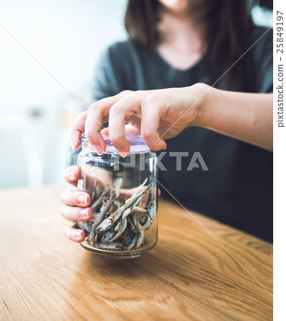 小幹沙丁魚 25849197
