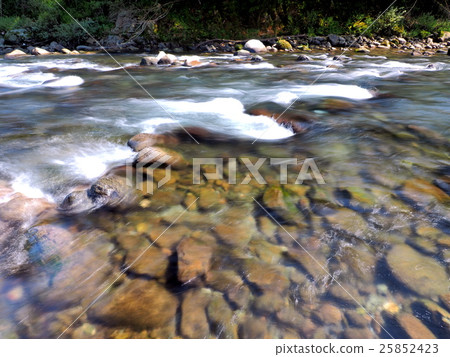 Tsue River Stream 25852423