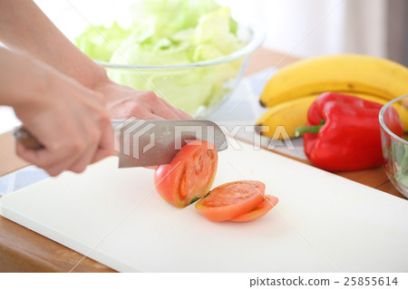 Prepare breakfast 25855614