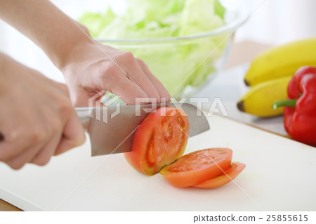 Prepare breakfast Prepare breakfast 25855615