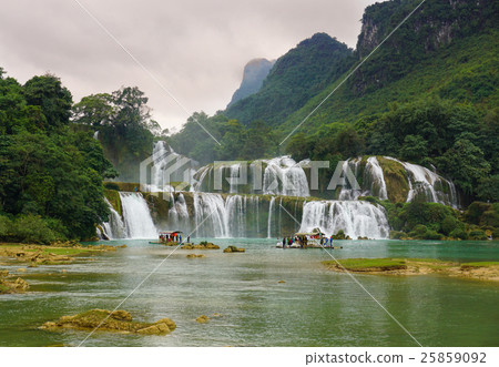 Ban Gioc Waterfall, Vietnam  25859092