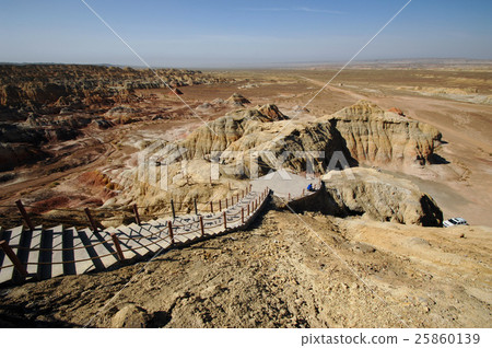 五色城（新疆福州自治區Ura Loki Xi市） 25860139