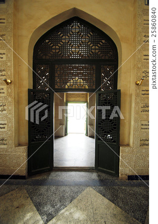 優素福·哈斯·哈茲布之墓(Tamami Fu·Ha·Ha Kichi Tomb) 優素福·哈斯·哈茲布之墓(Tamami Fu·Ha·Ha Kichi Tomb) 25860840